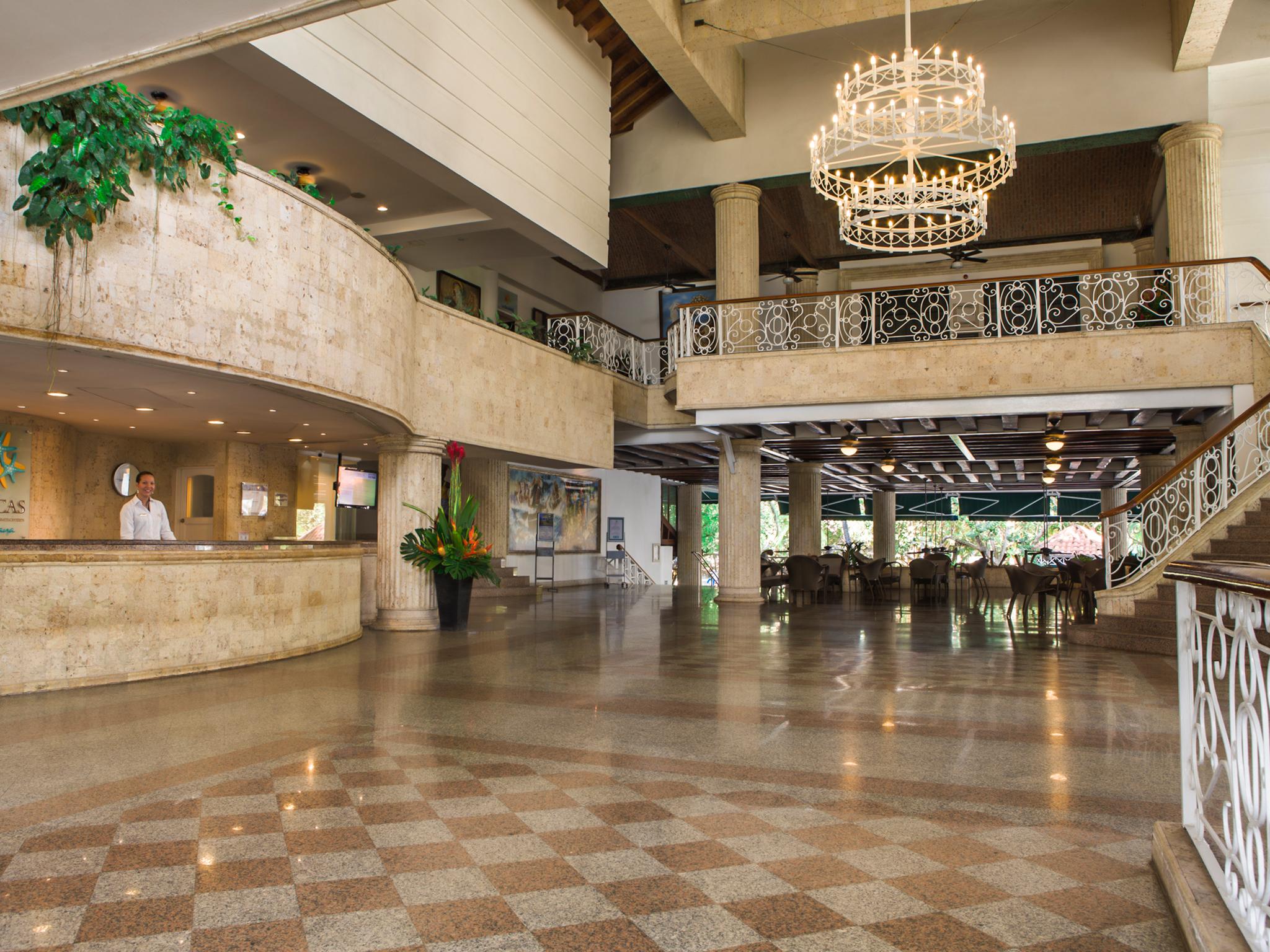 Hotel Las Americas Casa De Playa Cartagena Dış mekan fotoğraf Lobby