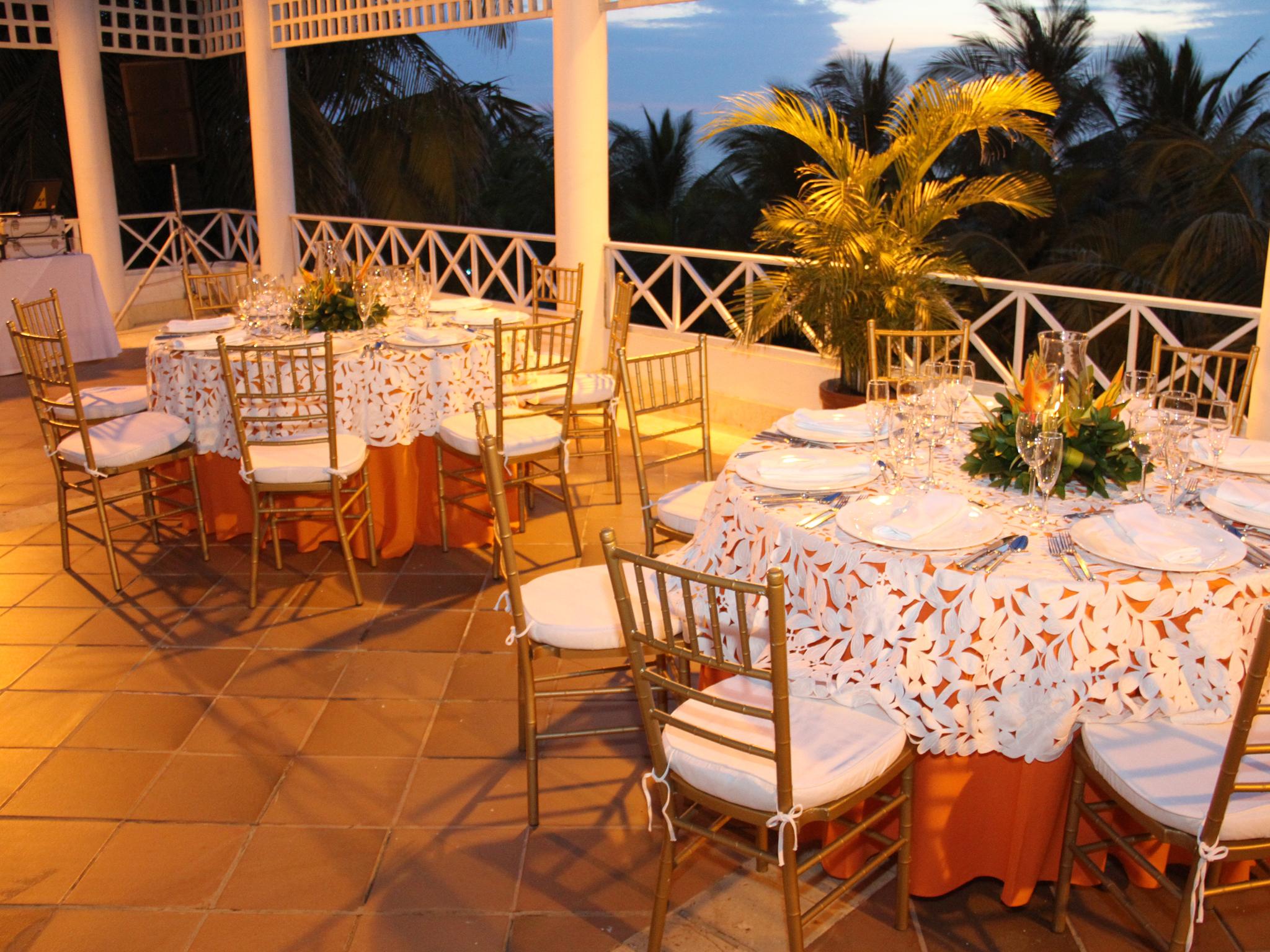 Hotel Las Americas Casa De Playa Cartagena Dış mekan fotoğraf Chiva-War Club